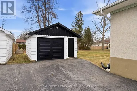 1205 Osborne Avenue Cornwall ON K6J 1L2
