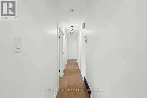 756 Dickens Avenue Ottawa ON K1G 2X8
