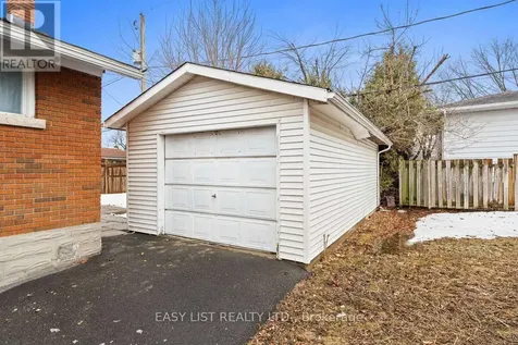 756 Dickens Avenue Ottawa ON K1G 2X8