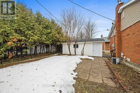 756 Dickens Avenue Ottawa ON K1G 2X8