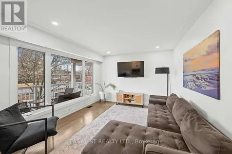 756 Dickens Avenue Ottawa ON K1G 2X8