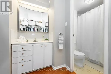 373 Laurier Avenue East Ottawa ON K1N 8X6