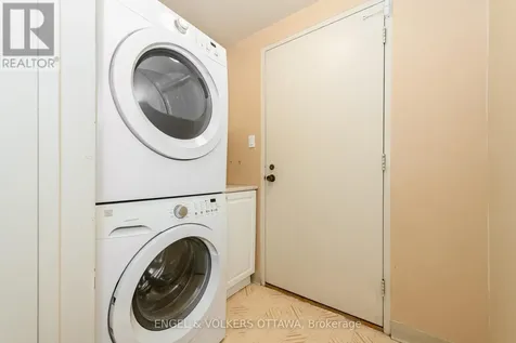 373 Laurier Avenue East Ottawa ON K1N 8X6
