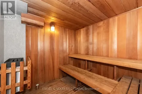373 Laurier Avenue East Ottawa ON K1N 8X6