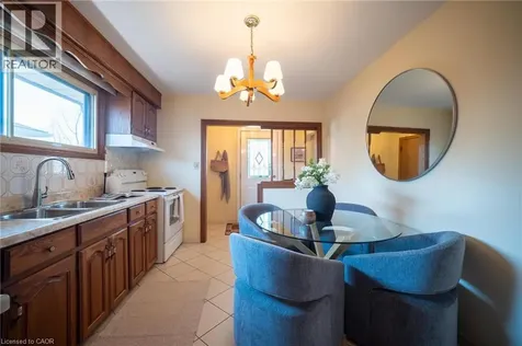 31 Terrace Drive Hamilton ON L9A 2Y5