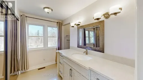 18 Kennedy Lane Whitchurch-stouffville ON L4A 2J5