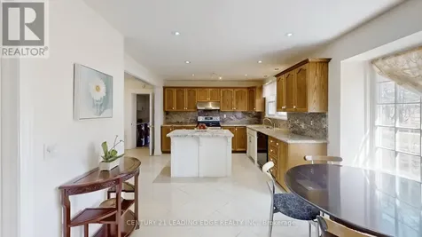 18 Kennedy Lane Whitchurch-stouffville ON L4A 2J5