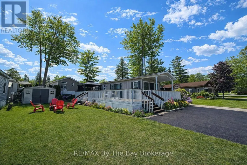 5 Chippewa Trail Wasaga Beach ON L9Z 1X7