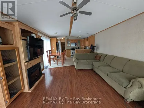 5 Chippewa Trail Wasaga Beach ON L9Z 1X7