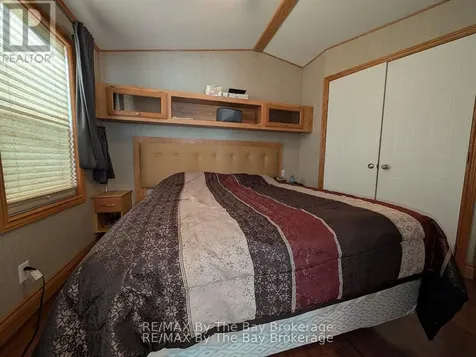5 Chippewa Trail Wasaga Beach ON L9Z 1X7
