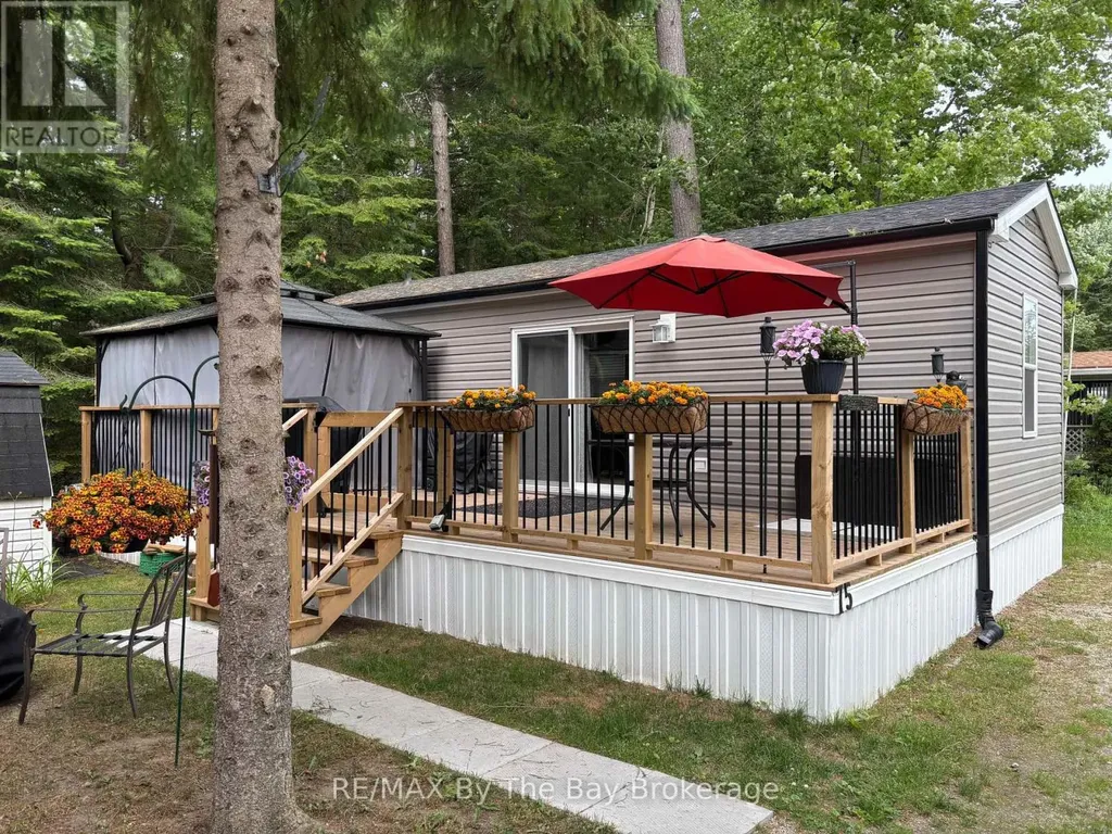 85 Theme Park Drive Wasaga Beach ON L9Z 1X7