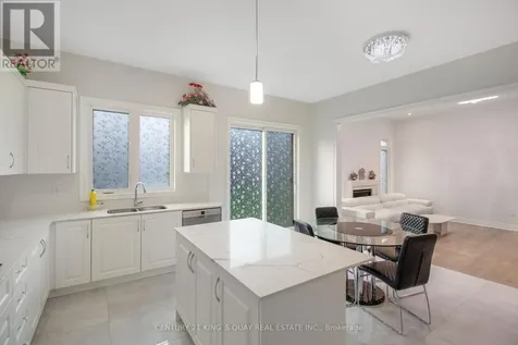 38 Tipp Drive Richmond Hill ON L4E 1J3