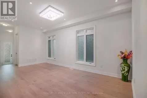38 Tipp Drive Richmond Hill ON L4E 1J3