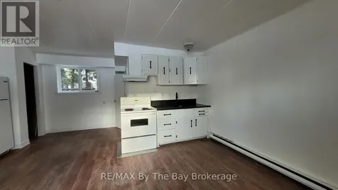 280 River Road East Wasaga Beach ON L9Z 2L7