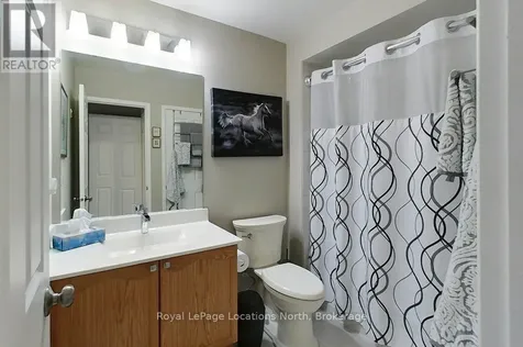 2 Royalton Lane Collingwood ON L9Y 5K4