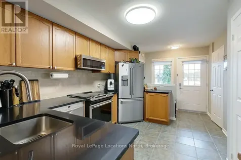 2 Royalton Lane Collingwood ON L9Y 5K4