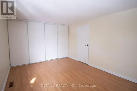 1339 Belgate Way Ottawa ON K1J 8P8