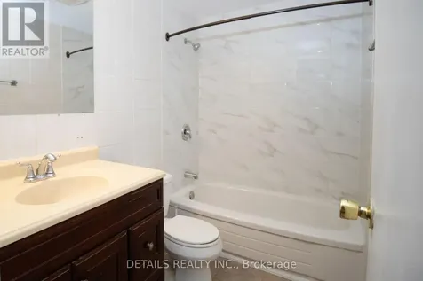 1339 Belgate Way Ottawa ON K1J 8P8