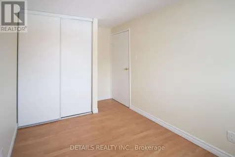 1339 Belgate Way Ottawa ON K1J 8P8