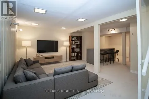 1339 Belgate Way Ottawa ON K1J 8P8