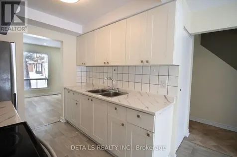 1339 Belgate Way Ottawa ON K1J 8P8
