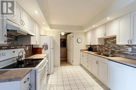 172 Eighth Street Collingwood ON L9Y 4T2