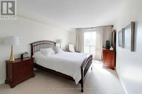 172 Eighth Street Collingwood ON L9Y 4T2