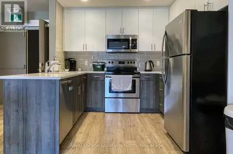172 Eighth Street Collingwood ON L9Y 4T2