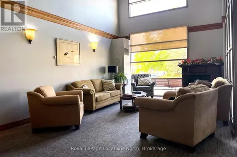172 Eighth Street Collingwood ON L9Y 4T2