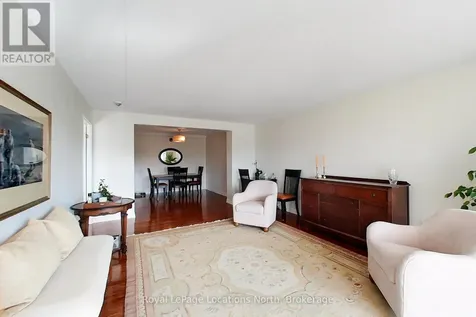 172 Eighth Street Collingwood ON L9Y 4T2
