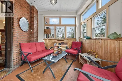 158 Talbot Street North Simcoe ON N3Y 3W9