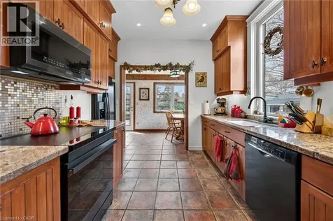 158 Talbot Street North Simcoe ON N3Y 3W9