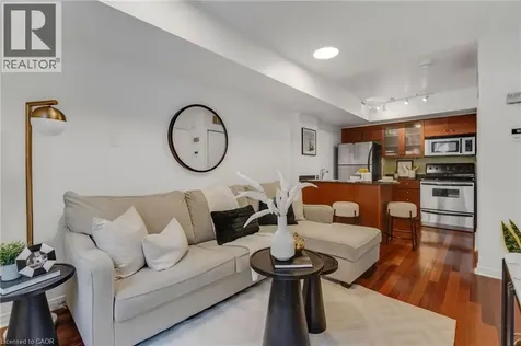 38 Western Battery Road Toronto ON M6K 3N9