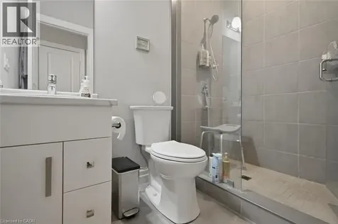 18 Borden Trail Welland ON L3C 0H1