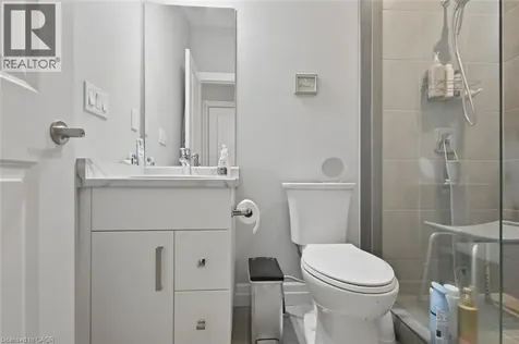 18 Borden Trail Welland ON L3C 0H1