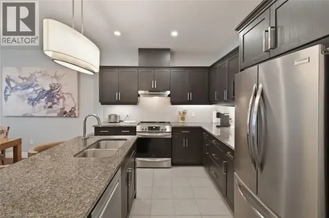 18 Borden Trail Welland ON L3C 0H1