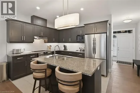 18 Borden Trail Welland ON L3C 0H1