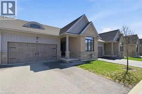 18 Borden Trail Welland ON L3C 0H1