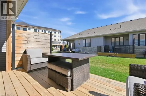 18 Borden Trail Welland ON L3C 0H1