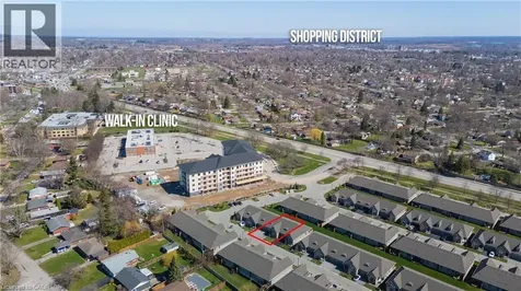 18 Borden Trail Welland ON L3C 0H1