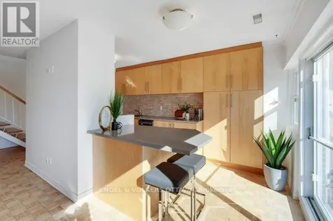 12 Corkstown Road Ottawa ON K2H 5B3