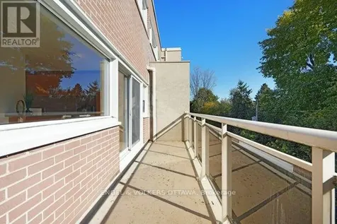 12 Corkstown Road Ottawa ON K2H 5B3