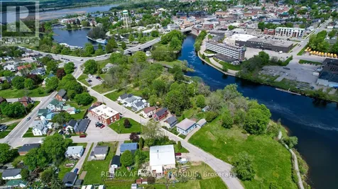 20 River Street Smiths Falls ON K7A 3S2
