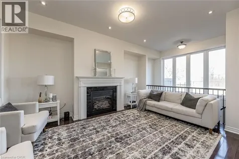 2453 Village Common Oakville ON L6M 0S2