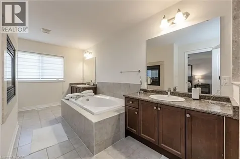 2453 Village Common Oakville ON L6M 0S2