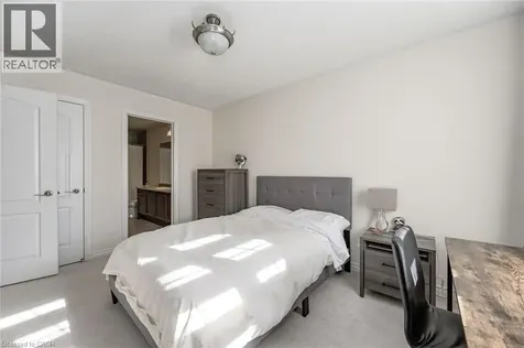 2453 Village Common Oakville ON L6M 0S2