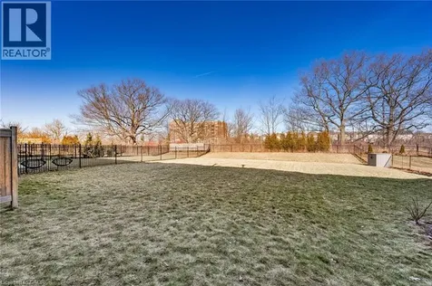 2453 Village Common Oakville ON L6M 0S2