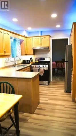 307 Erindale Drive Burlington ON L7L 4T3
