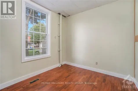 42 Church Street West Smiths Falls ON K7A 1P7