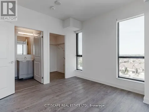120 Eagle Rock Way Vaughan ON L6A 5C2